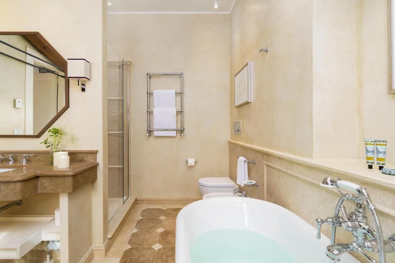 Apartment Marchesa Olympia - La Dimora Degli Affreschi Florence